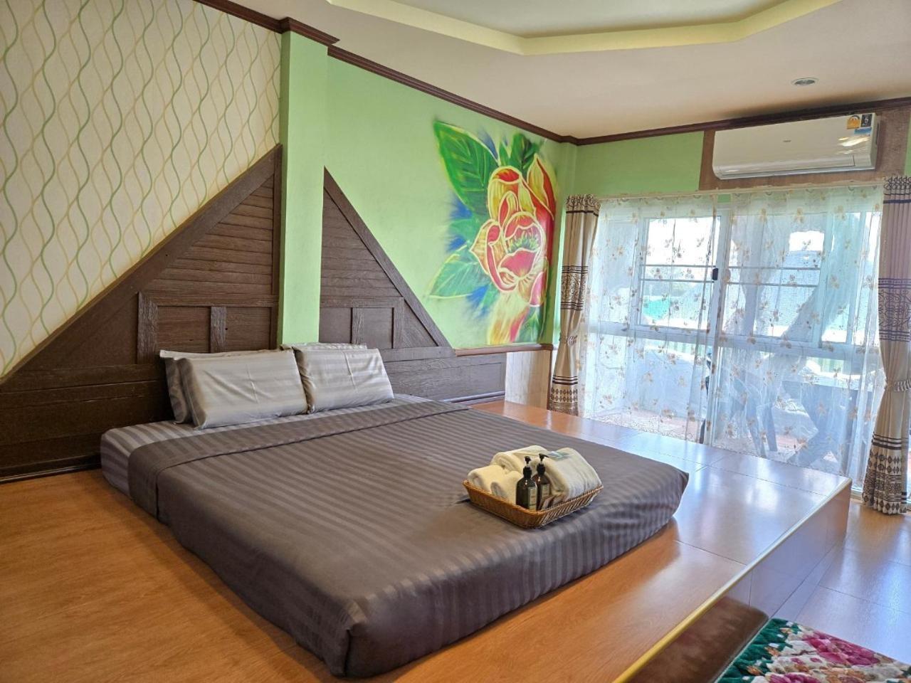 Suwanna Riverside Chainat Екстер'єр фото